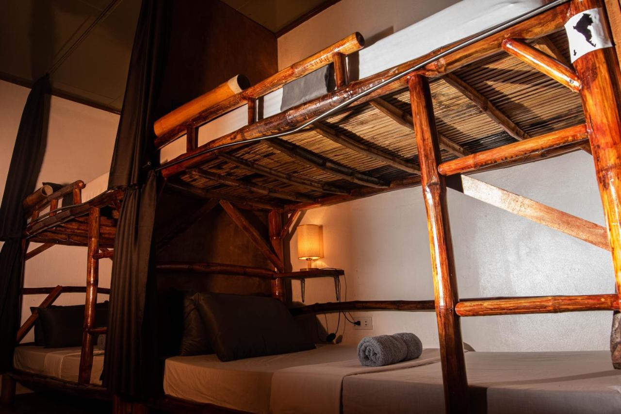 Ohlala Hostel Моалбоал Екстериор снимка