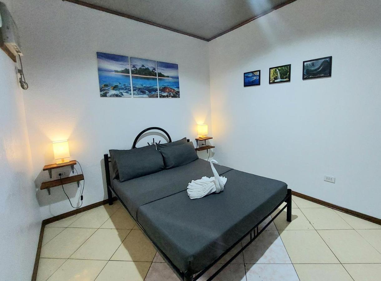 Ohlala Hostel Моалбоал Екстериор снимка