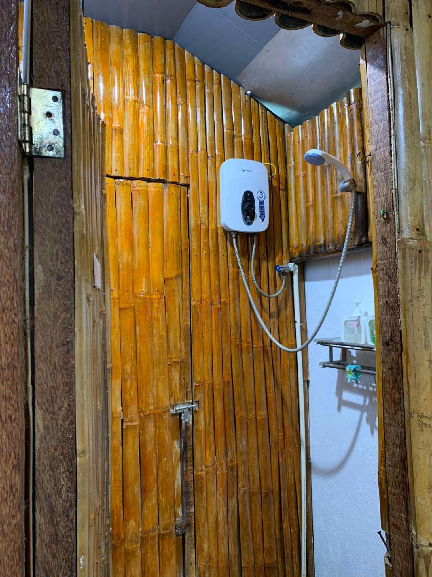 Ohlala Hostel Моалбоал Екстериор снимка